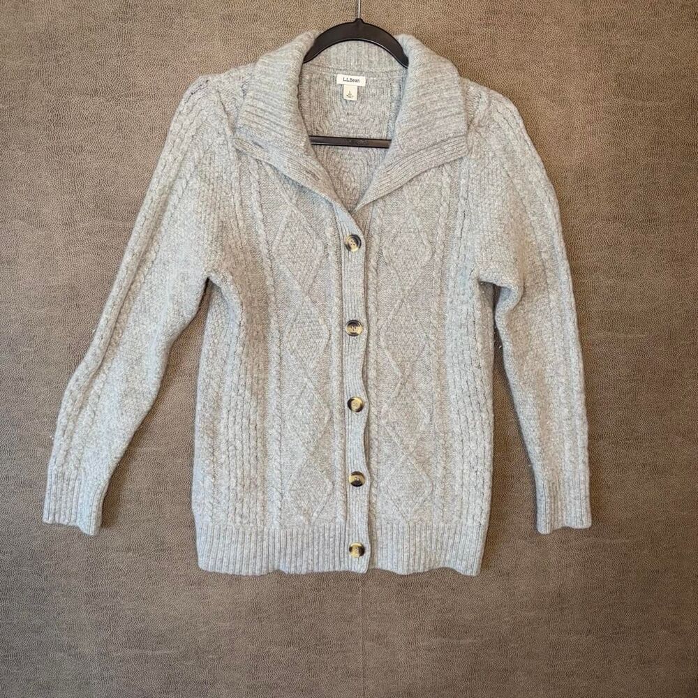 L.L.Bean gray cable knit button up sweater/cardigan size L